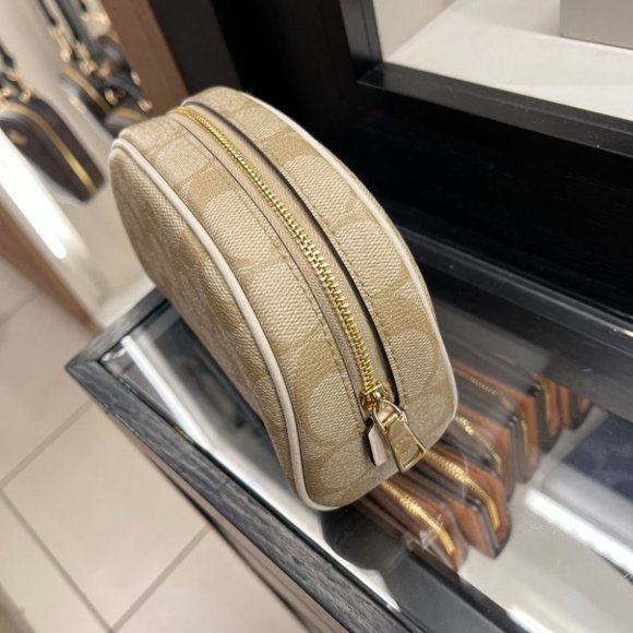 Coach Dome Cosmetic Case In Signature Canvas - Picture 4 of 7